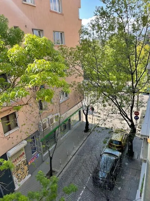 Apartment In The Top Center Next To Ndk София